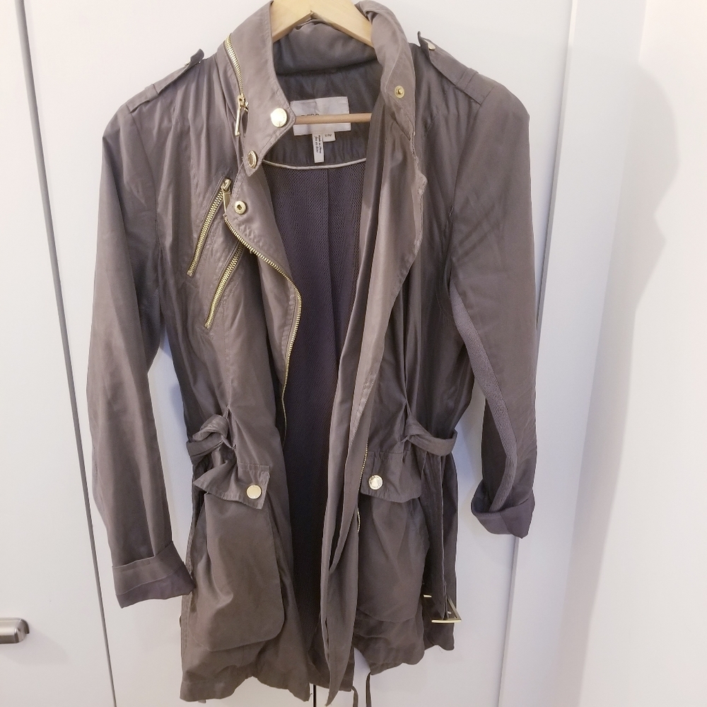 BCBG BCBGeneration Tan Brown Taupe Jacket Coat Gold Details